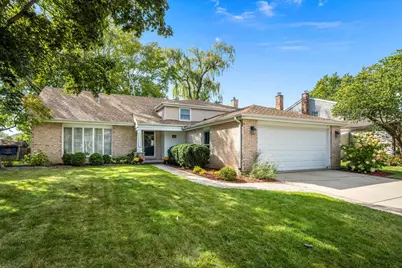 1145 Weeping Willow Lane, Libertyville, IL 60048 - Photo 1