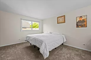 1145 Weeping Willow Ln, Libertyville, IL 60048 - Photo 7