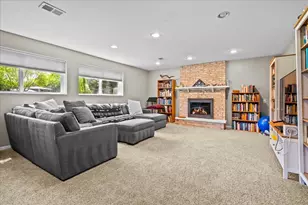 1145 Weeping Willow Ln, Libertyville, IL 60048 - Photo 5