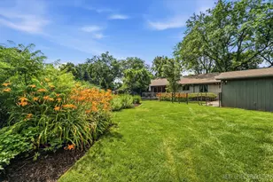 39W390 Juliet Dr, Elgin, IL 60124 - Photo 25