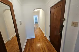 2456 W Catalpa Ave, Chicago, IL 60625 - Photo 3