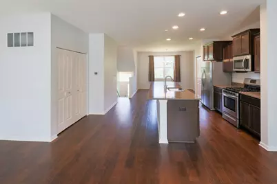 406 Prairie Court, Morton Grove, IL 60053 - Photo 3
