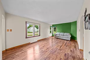 224 Ave H Ave, Rochelle, IL 61068 - Photo 3