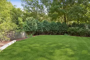 329 Royce Woods Ct, Naperville, IL 60565 - Photo 39
