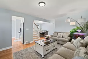 4656 25th Ave, Schiller Park, IL 60176 - Photo 3