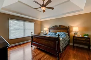 1720 Tower Hill Dr, Woodridge, IL 60517 - Photo 11
