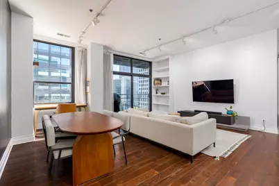 130 S Canal Street #817, Chicago, IL 60606 - Photo 3