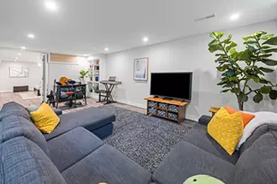 9338 Lowell Ave, Skokie, IL 60076 - Photo 21