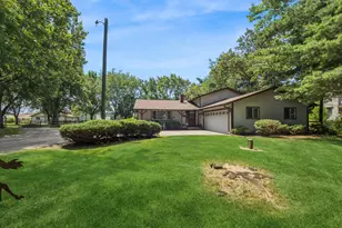 46W989 Kelley Rd, Hampshire, IL 60140 - Photo 7