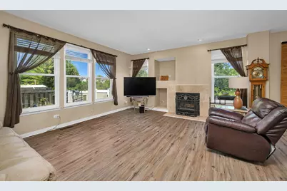 1004 Phelps Lane, Shorewood, IL 60404 - Photo 15