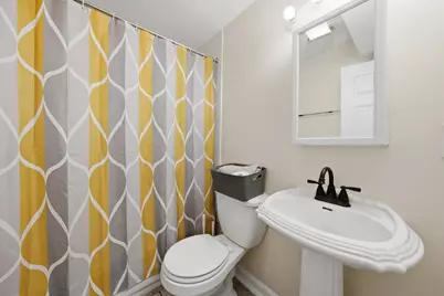 6735 S Eberhart Avenue, Chicago, IL 60637 - Photo 17