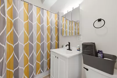 6735 S Eberhart Avenue, Chicago, IL 60637 - Photo 15