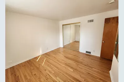 8916 Gross Point Road, Skokie, IL 60077 - Photo 15