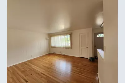 8916 Gross Point Road, Skokie, IL 60077 - Photo 7