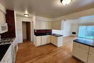 8916 Gross Point Rd, Skokie, IL 60077 - Photo 11