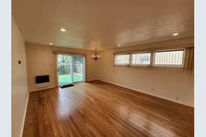 8916 Gross Point Road, Skokie, IL 60077 - Photo 9