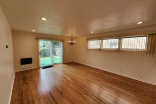 8916 Gross Point Rd, Skokie, IL 60077 - Photo 9