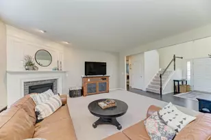 3507 Crestwood Ln, Carpentersville, IL 60110 - Photo 9