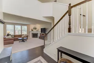 3507 Crestwood Ln, Carpentersville, IL 60110 - Photo 5