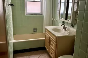 6631 N Glenwood Ave, Chicago, IL 60626 - Photo 9