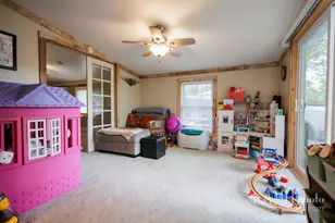 2 Elmwood Ave, Momence, IL 60954 - Photo 7