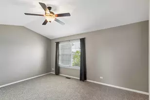1584 Shire Ct, Gurnee, IL 60031 - Photo 11