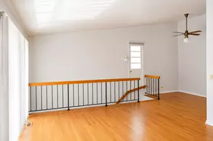 188 Kendall Ct, Bloomingdale, IL 60108 - Photo 9
