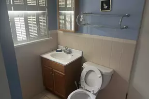 810 E 7th St, Centralia, IL 62801 - Photo 9