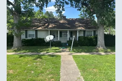 810 E 7th Street, Centralia, IL 62801 - Photo 1
