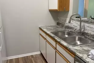 330 Cunat Blvd, Richmond, IL 60071 - Photo 5