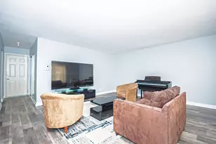 5950 N Kenmore Ave, Chicago, IL 60660 - Photo 3