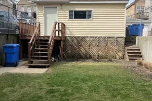 1340 N Cleaver St, Chicago, IL 60642 - Photo 7