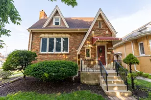 2246 Clinton Ave, Berwyn, IL 60402 - Photo 1
