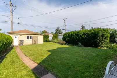 2246 Clinton Avenue, Berwyn, IL 60402 - Photo 25
