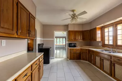 2246 Clinton Avenue, Berwyn, IL 60402 - Photo 3