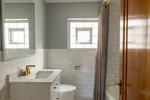 2246 Clinton Ave, Berwyn, IL 60402 - Photo 11
