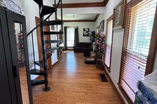 610 McClure Ave, Elgin, IL 60123 - Photo 11