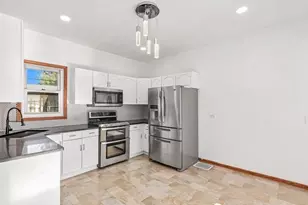 610 McClure Ave, Elgin, IL 60123 - Photo 13