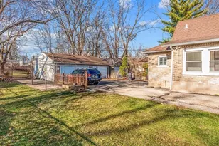 610 McClure Ave, Elgin, IL 60123 - Photo 25