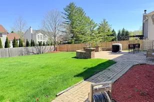 2052 Gardner Cir E, Aurora, IL 60503 - Photo 23