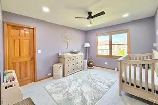 2052 Gardner Cir E, Aurora, IL 60503 - Photo 19