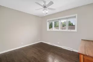 31 N Forrest Ave, Arlington Heights, IL 60004 - Photo 15