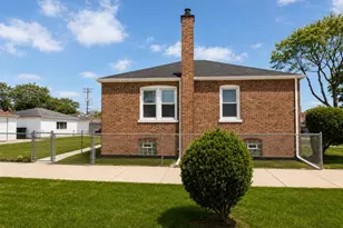 9801 S Drexel Ave, Chicago, IL 60628 - Photo 3