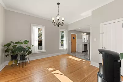 617 S 4th Street, Aurora, IL 60505 - Photo 7
