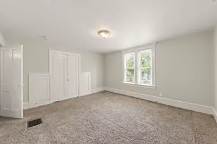 617 S 4th St, Aurora, IL 60505 - Photo 17