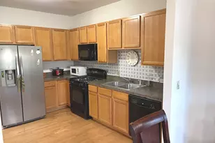 918 Oak Ridge Blvd, Elgin, IL 60120 - Photo 9