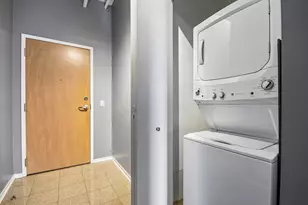 212 E Cullerton St, Chicago, IL 60616 - Photo 17