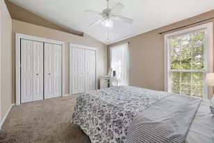 121 Golfview Dr, Glendale Heights, IL 60139 - Photo 15