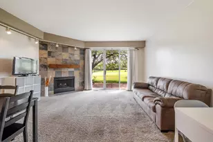 121 Golfview Dr, Glendale Heights, IL 60139 - Photo 7