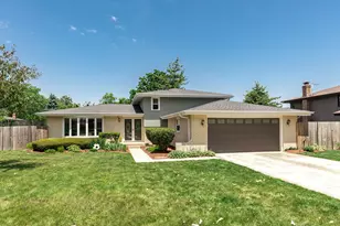 2422 Chippewa Ct, Lisle, IL 60532 - Photo 1